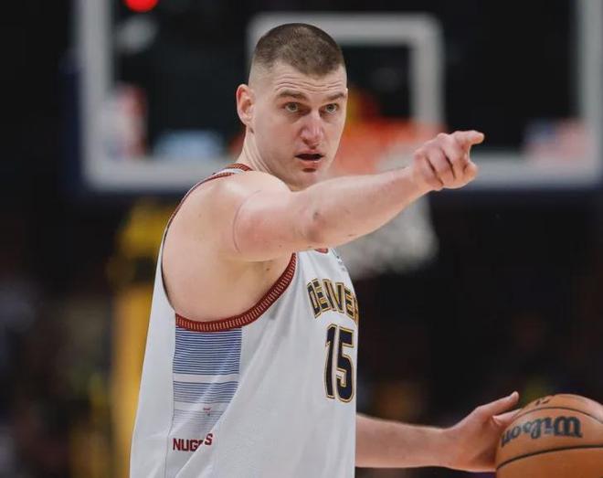 与财务收益 与财务收益